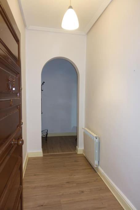 Antolin Yellow Door Ponferrada Εξωτερικό φωτογραφία